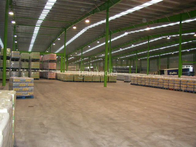 Foto 558d6041-b31b-4b35-b9fa-d6014c637621. Miete fabrikhalle in Coirós