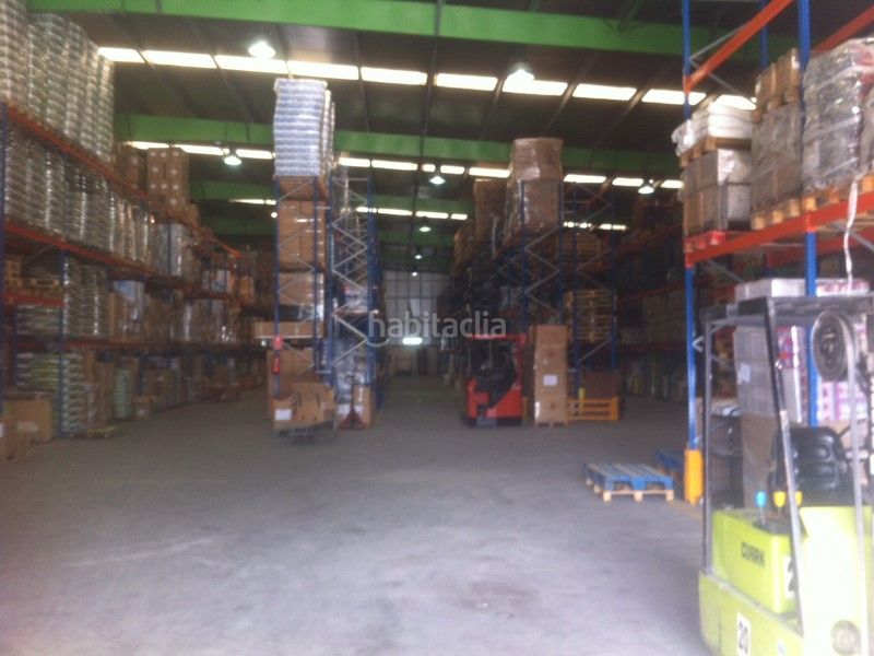 Foto 9e28fa60-8522-45b0-8e9a-3acd3891d0e6. Miete fabrikhalle in Coirós