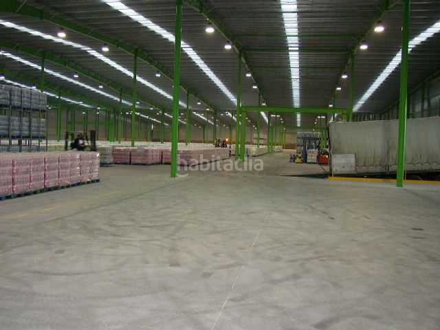Foto db169931-c3e7-4f4f-bfa2-ed9063d98ff1. Miete fabrikhalle in Coirós