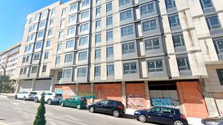 Local Comercial a Rúa aragón 213-215. Oportunidad de montar tu negocio en vigo