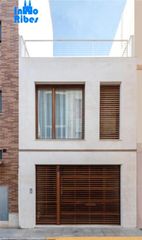 Haus  Calle pi. Casa de obra nueva  sant pere de ribes centro barcelona