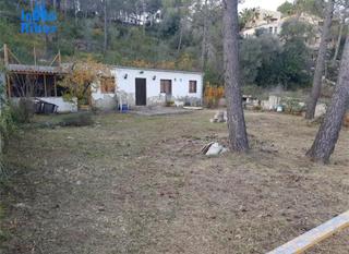 Wohngrundstück in Canyelles. Terreno urbano en venta  urb. can roca  canyelles barcelona