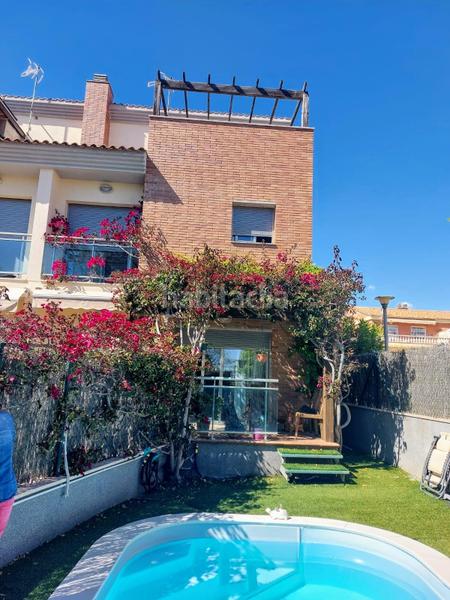 Foto b8dba242-ed70-4e7e-8fcb-a4c54043e97a. Reihenhaus mit heizung parking pool in Bonavista Vendrell (El)