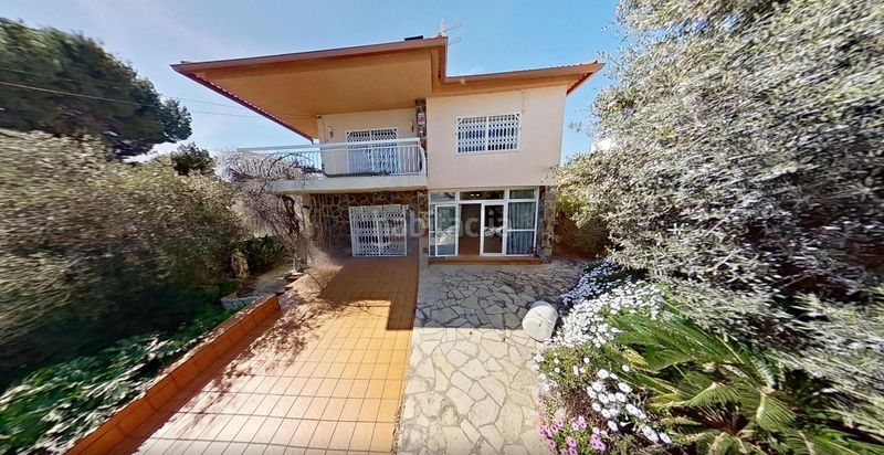 Foto 8b2e1fb2-544c-48e0-9126-c237ac3efd30. Casa amb calefacció aparcament a Mas Mel Calafell