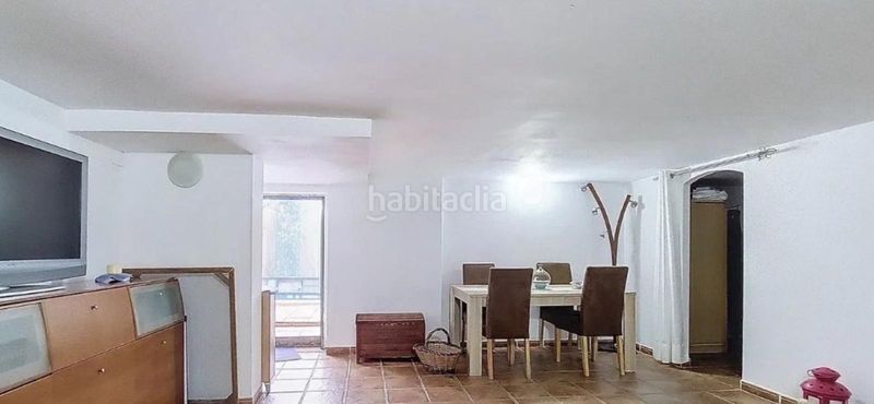 Foto 45c89636-f652-4917-b6f5-a75cce5935e1. Casa aparellada amb calefacció aparcament piscina a Segur de Calafell