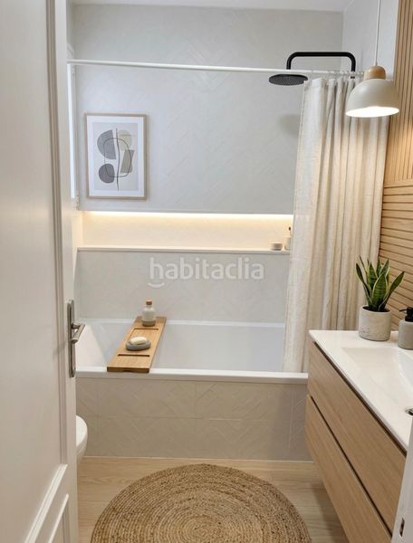 Foto af2fc2b9-b2ae-43a1-9f99-f8a53d63be89. Casa aparellada amb calefacció aparcament piscina a Segur de Calafell