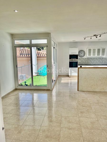 Foto e9638ece-947a-4131-bdc6-82d3837b65de. Casa aparellada amb calefacció aparcament piscina a Segur de Calafell