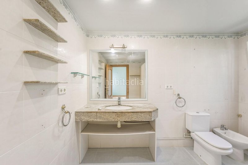 Foto 0d060b73-b78e-43c1-8050-68fe0cdd453b. Casa amb calefacció aparcament piscina a Can Girona - Terramar - Vinyet Sitges