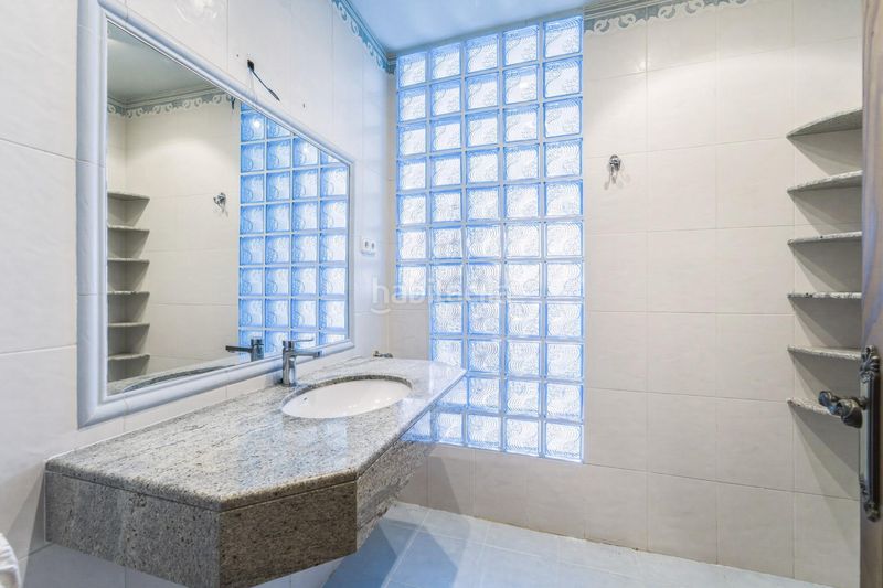 Foto 40e17bb1-42a0-4c48-84a5-2cf0412f2348. Casa amb calefacció aparcament piscina a Can Girona - Terramar - Vinyet Sitges