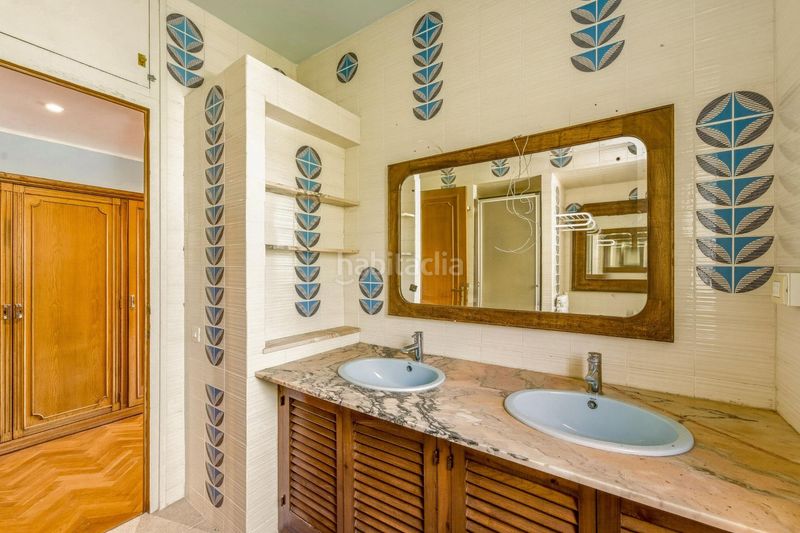 Foto 7e0a81ab-d2b4-4fa9-8f69-2a43d27bcf34. Casa amb calefacció aparcament piscina a Can Girona - Terramar - Vinyet Sitges