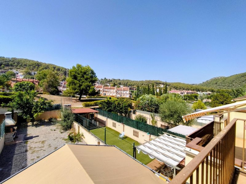 Foto c664e6f9-2b30-4af6-b662-bc9ff0e053dc. Casa adossada amb calefacció aparcament a Olivella
