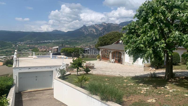 Foto d102426a-1acd-4e1a-9eee-40e5d86d1a96. Casa con riscaldamento parcheggio piscina in Berga