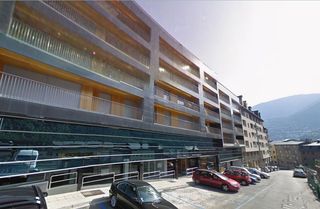 Lloguer Aparcament cotxe a Centro. Aparcamiento en alquiler en andorra la vella.