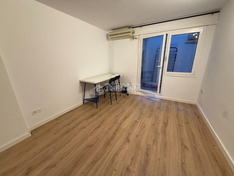 Foto 3086f991-0566-4491-84f4-a745e11c2b28. Estudi a Congrés - Indians Barcelona