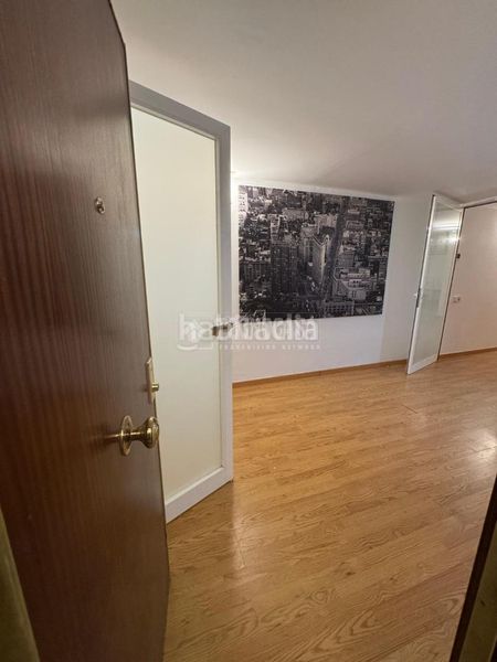 Foto f4853519-d2a1-44c3-93be-29f8f2d6fa74. Estudi a Congrés - Indians Barcelona