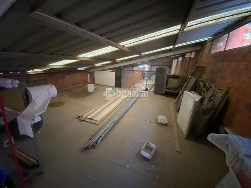 Foto a703b13e-fe83-4b01-822d-82a424977286. Casa amb aparcament a Navas Barcelona