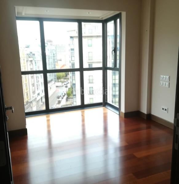 Foto d0c4687f-c5c7-4dd3-83c9-28175621df8f. Alquiler piso en rúa adelaida muro 3 1e-6ºa en Monte Alto - Zalaeta - Atocha Coruña (A)