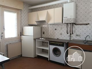 Etagenwohnung in Villarcayo de Merindad de Castilla la Vieja. Piso en el centro de villarcayo con ascensor y calefacción