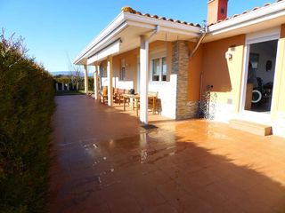 Casa adossada a Medina de Pomar. Disponible para alquilar septiembre y octubre