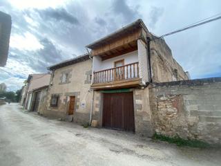 Casa a Medina de Pomar. Casa de piedra en medina de pomar