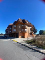 Pis a Medina de Pomar. Piso en urbanización con piscina