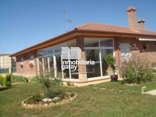Xalet a Medina de Pomar. Fantastico chalet en medina de pomar