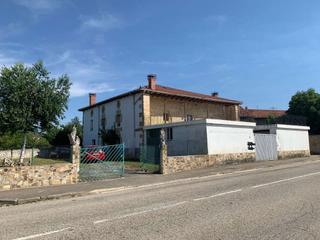 Casa a Merindad de Montija. Venta de casa y terreno en baranda de montija