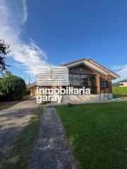 Xalet a Medina de Pomar. Se vende precioso chalet muy cerca del centro de medina de pomar