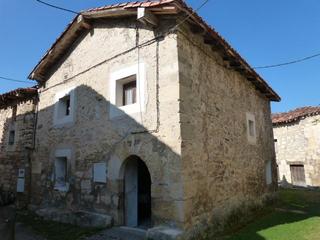 Maison à Valle de Manzanedo. Casa en el valle de manzanedo con tejado reformado