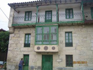Casa a Villarcayo de Merindad de Castilla la Vieja. Casa con terreno a 5 minutos de villarcayo