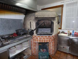 Local Comercial a Medina de Pomar. Gran ocasion campo de golf con casona de piedra