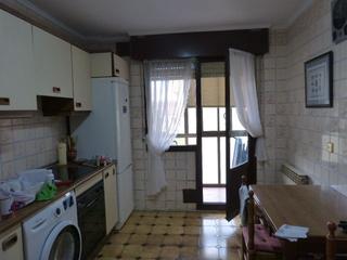 Location Appartement à Villarcayo de Merindad de Castilla la Vieja. Piso en alquiler con ascensor y calefaccion de gas