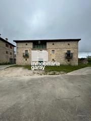 Casa a Valle de Losa. Casa de piedra en el valle de losa