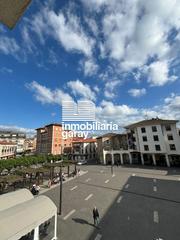 Pis a Medina de Pomar. Precioso piso en segunda planta en la plaza de somovilla de medi