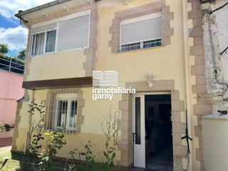 Casa a Valle de Valdebezana. Casa a la venta con patio y jardín en valle de valdebezana