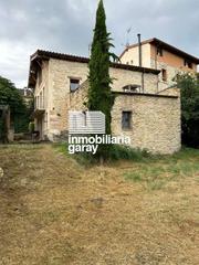 Casa a Merindad de Valdeporres. Casa singular a la venta con terreno en la merindad de valdeporr