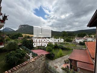 Casa a Medina de Pomar. Casa de 2 plantas en el valle de losa con muchas posibilidades