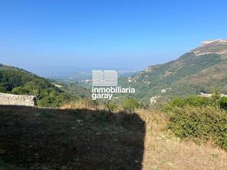 Casa a Valderredible. Casa para reformar con terreno en renedo de bricia