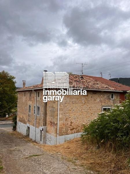 Foto f1d1e6ba-241f-4f28-9a1f-03241d8cd8db. Casa adossada amb calefacció a Oña