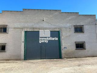 Nau industrial a Villarcayo de Merindad de Castilla la Vieja. Pabellón a la venta en el poligono de villarcayoabierto a negoci