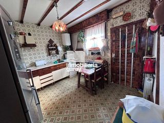 Flat in Trespaderne. Piso en planta baja con acceso a jardín de urbanización. a 5 min