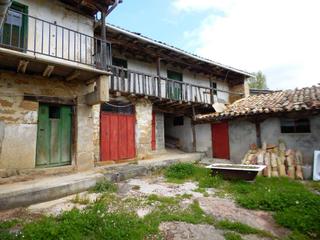 Casa a Merindad de Sotoscueva. Casa para reformar negociables