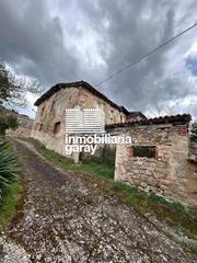 Casa a Medina de Pomar. Casa de piedra para restaurar