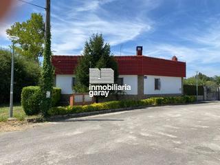 Casa a La Charca. Se vende chalet independiente de una sola planta en medina de po