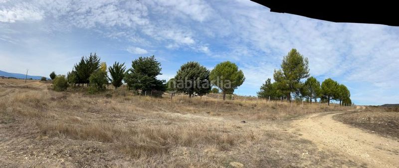 Foto a41aa84b-fd5d-4e0a-adc9-50afb364a816. Finca rústica a Medina de Pomar