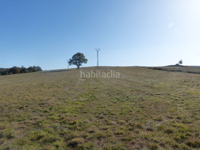 Foto 3cfa1e78-76dc-4a97-89f1-d73cf02ca361. Casa  de pueblo con terreno en Valle de Valdebezana