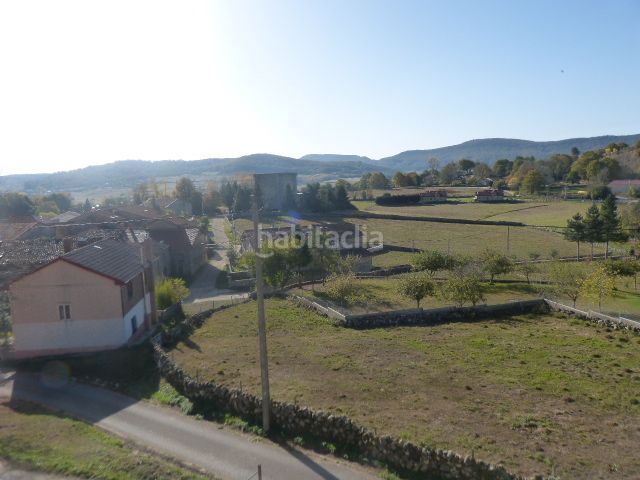 Foto c75793f1-73a1-4d59-bc45-a19fc95918f9. Casa  de pueblo con terreno en Valle de Valdebezana