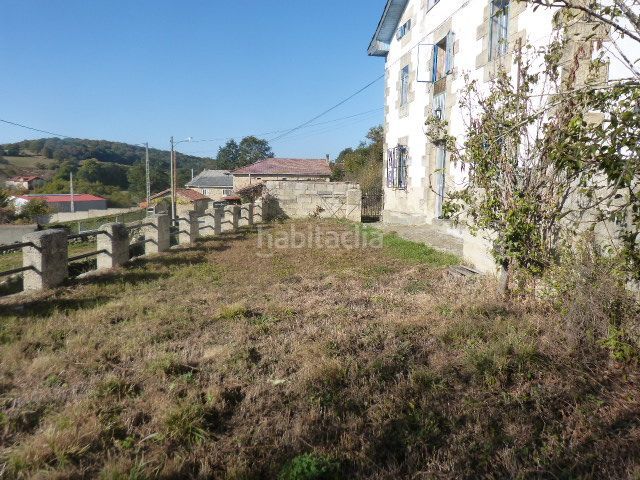 Foto e0f5d53b-fca2-4765-b3b9-d88aec8cc3ce. Casa  de pueblo con terreno en Valle de Valdebezana