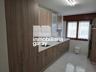 Appartamento in Villarcayo de Merindad de Castilla la Vieja. Piso seminuevo con trastero y parcela de garaje