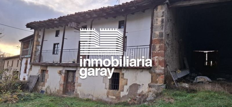 Foto 14332adf-c132-4b3e-a646-7791b6bb6fe9. Casa  a la venta para rehabilitar en valdebezana en Valle de Valdebezana